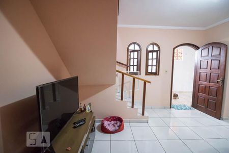 Sala de Estar de casa à venda com 4 quartos, 250m² em Jardim Utinga, Santo André