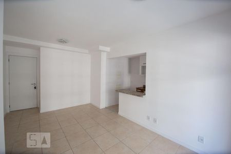 Sala de apartamento para alugar com 2 quartos, 70m² em Recreio dos Bandeirantes, Rio de Janeiro