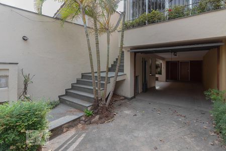 Garagem de casa à venda com 4 quartos, 240m² em Lajeado, São Paulo