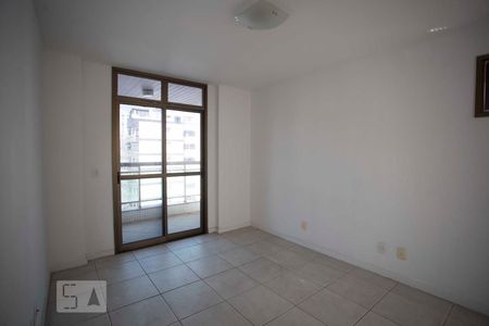 Suíte de apartamento para alugar com 2 quartos, 120m² em Ingá, Niterói