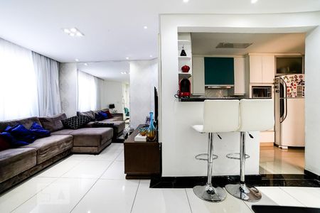 Sala de casa à venda com 3 quartos, 135m² em Vila Mazzei, São Paulo