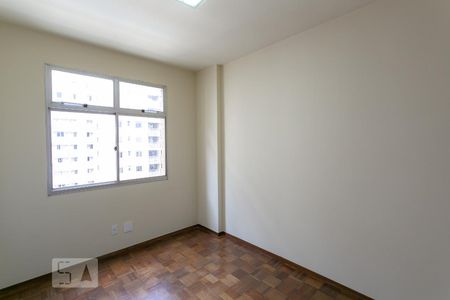 Quarto 1 de apartamento para alugar com 2 quartos, 107m² em Funcionários, Belo Horizonte