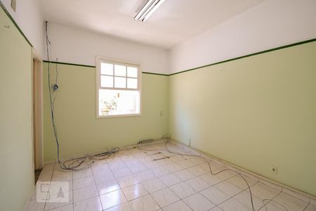 Suíte de casa para alugar com 4 quartos, 240m² em Vila Bertioga, São Paulo