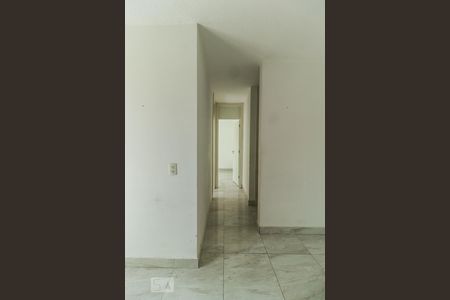 Corredor de apartamento para alugar com 2 quartos, 60m² em Barra da Tijuca, Rio de Janeiro