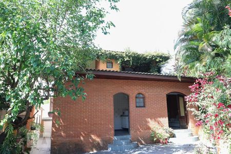 Fachada de casa à venda com 4 quartos, 275m² em Centro, Diadema