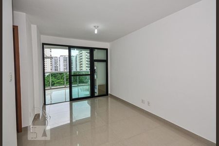 Sala de apartamento à venda com 3 quartos, 76m² em Jacarepaguá, Rio de Janeiro