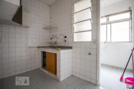 Cozinha de apartamento para alugar com 2 quartos, 68m² em Pinheiros, São Paulo
