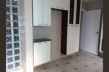 Cozinha 1 de casa para alugar com 3 quartos, 125m² em Vila Almeida, São Paulo