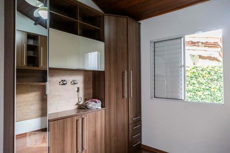 Suíte de casa de condomínio para alugar com 3 quartos, 135m² em Vila Jacuí, São Paulo