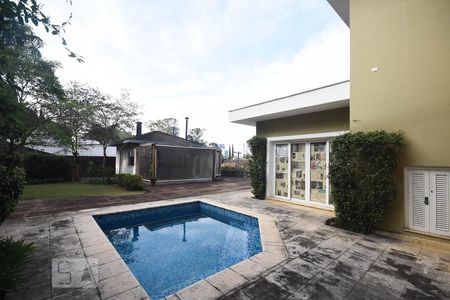 Piscina de casa à venda com 5 quartos, 700m² em Jardim Guedala, São Paulo
