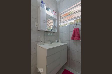 Banheiro de apartamento à venda com 1 quarto, 47m² em Cambuci, São Paulo