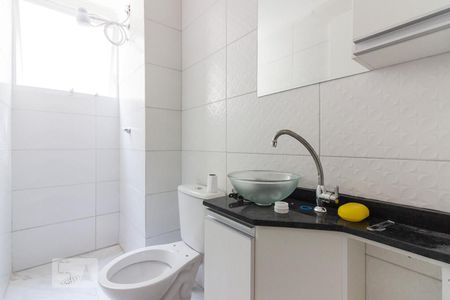 Banheiro de apartamento para alugar com 2 quartos, 42m² em Jardim Peri, São Paulo