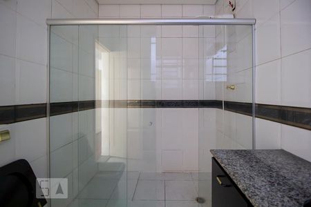 Banheiro de apartamento à venda com 3 quartos, 110m² em Prado, Belo Horizonte