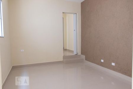 Sala de casa para alugar com 2 quartos, 60m² em Vila Firmiano Pinto, São Paulo