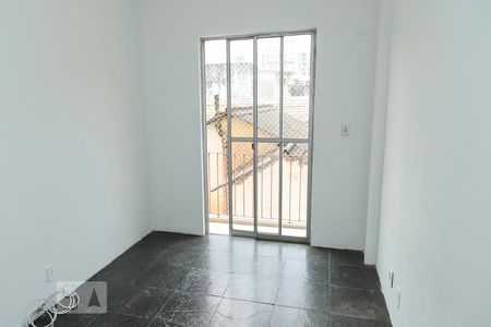 Sala de apartamento para alugar com 1 quarto, 40m² em Encantado, Rio de Janeiro