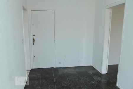 Sala de apartamento para alugar com 1 quarto, 40m² em Encantado, Rio de Janeiro