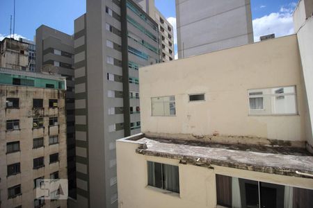 Vista Sala de apartamento à venda com 2 quartos, 89m² em Centro, Belo Horizonte