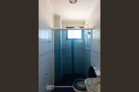Suíte - banheiro de apartamento para alugar com 3 quartos, 90m² em Santa Paula, São Caetano do Sul