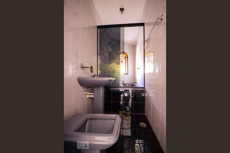 Banheiro da suíte de casa à venda com 3 quartos, 170m² em Vila Esperança, São Paulo