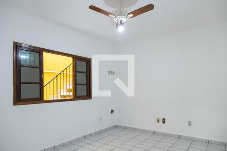 Quarto 2 de casa para alugar com 2 quartos, 110m² em Itaquera, São Paulo