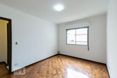Quarto 2 de casa para alugar com 3 quartos, 112m² em Vila Olímpia, São Paulo