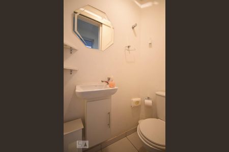 Lavabo de casa de condomínio à venda com 3 quartos, 174m² em Jardim Taboão, São Paulo