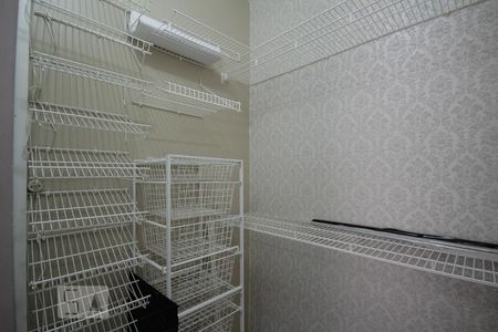 Closet de apartamento para alugar com 2 quartos, 68m² em Barra da Tijuca, Rio de Janeiro