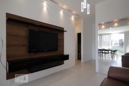 Sala de apartamento para alugar com 2 quartos, 68m² em Barra da Tijuca, Rio de Janeiro