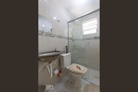 Banheiro de apartamento para alugar com 2 quartos, 50m² em Paraisópolis, São Paulo