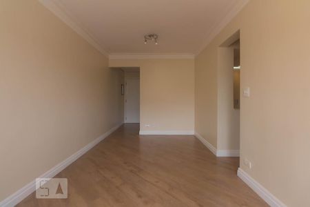 Apartamento para alugar com 70m², 2 quartos e 1 vagaSala