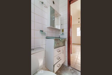 Banheiro de apartamento à venda com 2 quartos, 55m² em Horto, Belo Horizonte