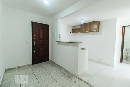 Cozinha Americana e Hall de Entrada de apartamento para alugar com 1 quarto, 55m² em Tanque, Rio de Janeiro