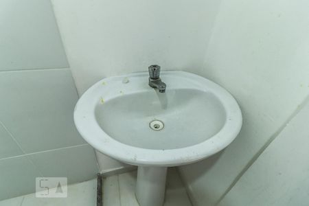 Banheiro de apartamento para alugar com 1 quarto, 55m² em Tanque, Rio de Janeiro