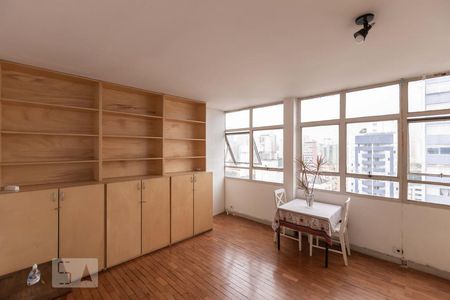 Sala de kitnet/studio para alugar com 1 quarto, 60m² em Santa Cecília, São Paulo