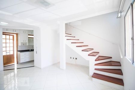 Sala de casa de condomínio à venda com 2 quartos, 63m² em Vila Homero Thon, Santo André