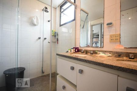 Apartamento para alugar com 195m², 2 quartos e 3 vagas