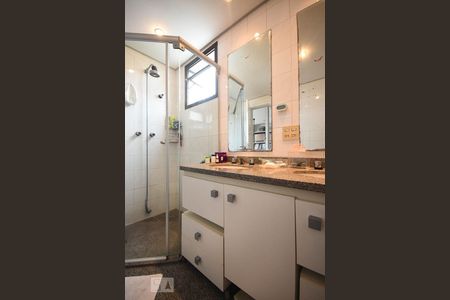 Apartamento para alugar com 195m², 2 quartos e 3 vagas Apartamento para alugar com 195m², 2 quartos e 3 vagasBanheiro Suíte 2