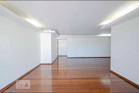 Apartamento à venda com 180m², 4 quartos e 3 vagasSala