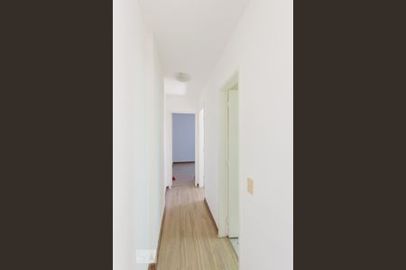 Corredor de apartamento à venda com 2 quartos, 50m² em Anil, Rio de Janeiro