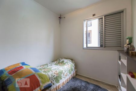 Quarto 1 de apartamento para alugar com 3 quartos, 70m² em Jardim Santa Emília, São Paulo