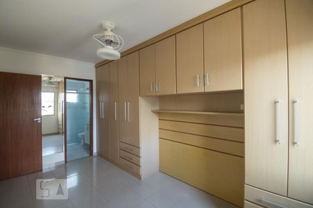 Suíte de apartamento para alugar com 3 quartos, 75m² em Rudge Ramos, São Bernardo do Campo