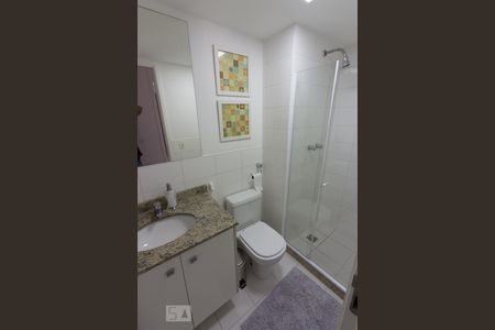 Banheiro de apartamento para alugar com 2 quartos, 70m² em Freguesia (jacarepaguá), Rio de Janeiro