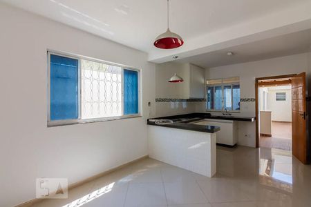 Cozinha de casa para alugar com 4 quartos, 170m² em Santa Efigênia, Belo Horizonte