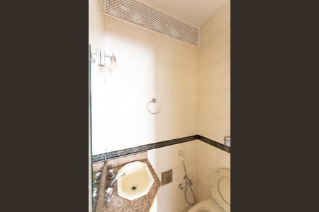 Banheiro de apartamento para alugar com 3 quartos, 95m² em Maracanã, Rio de Janeiro