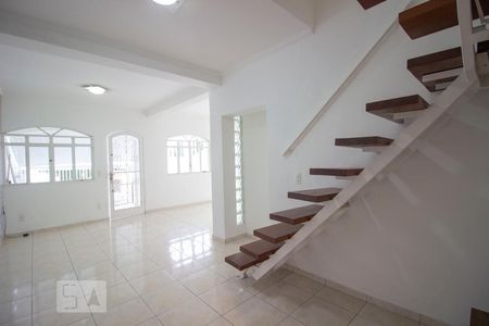 Sala de casa à venda com 3 quartos, 150m² em Vila Della Piazza, Jundiaí