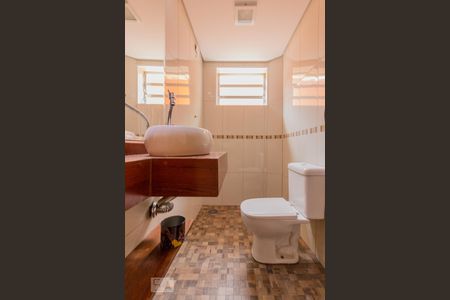 Lavabo  de casa à venda com 2 quartos, 200m² em Vila Humaitá, Santo André