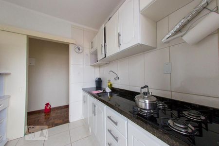 Cozinha de apartamento à venda com 1 quarto, 42m² em Nonoai, Porto Alegre