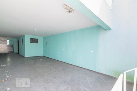 Casa à venda com 220m², 4 quartos e 5 vagas Casa à venda com 220m², 4 quartos e 5 vagasGaragem