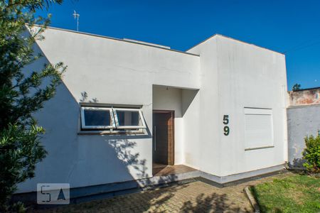 Fachada de casa à venda com 2 quartos, 120m² em Feitoria, São Leopoldo