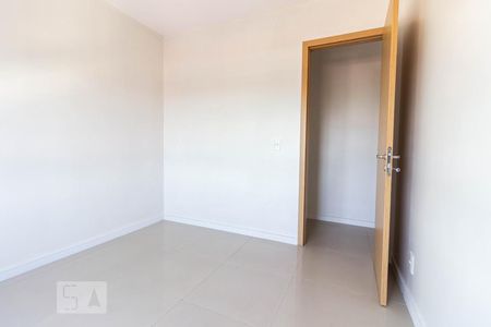 Quarto de apartamento para alugar com 2 quartos, 65m² em Jardim Lindóia, Porto Alegre